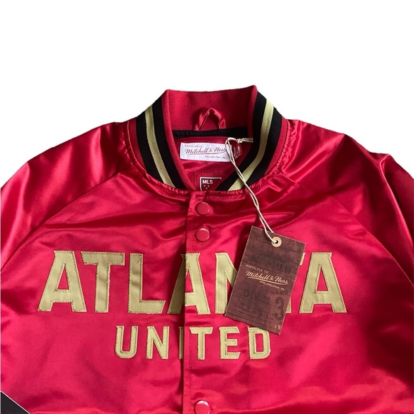 MLS Mitchell and Ness Atlanta United Raglan Jacket - Picture 2 of 7